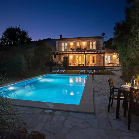 Sion - Exclusive Holidays Villa