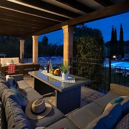 Sion - Exclusive Holidays Villa *